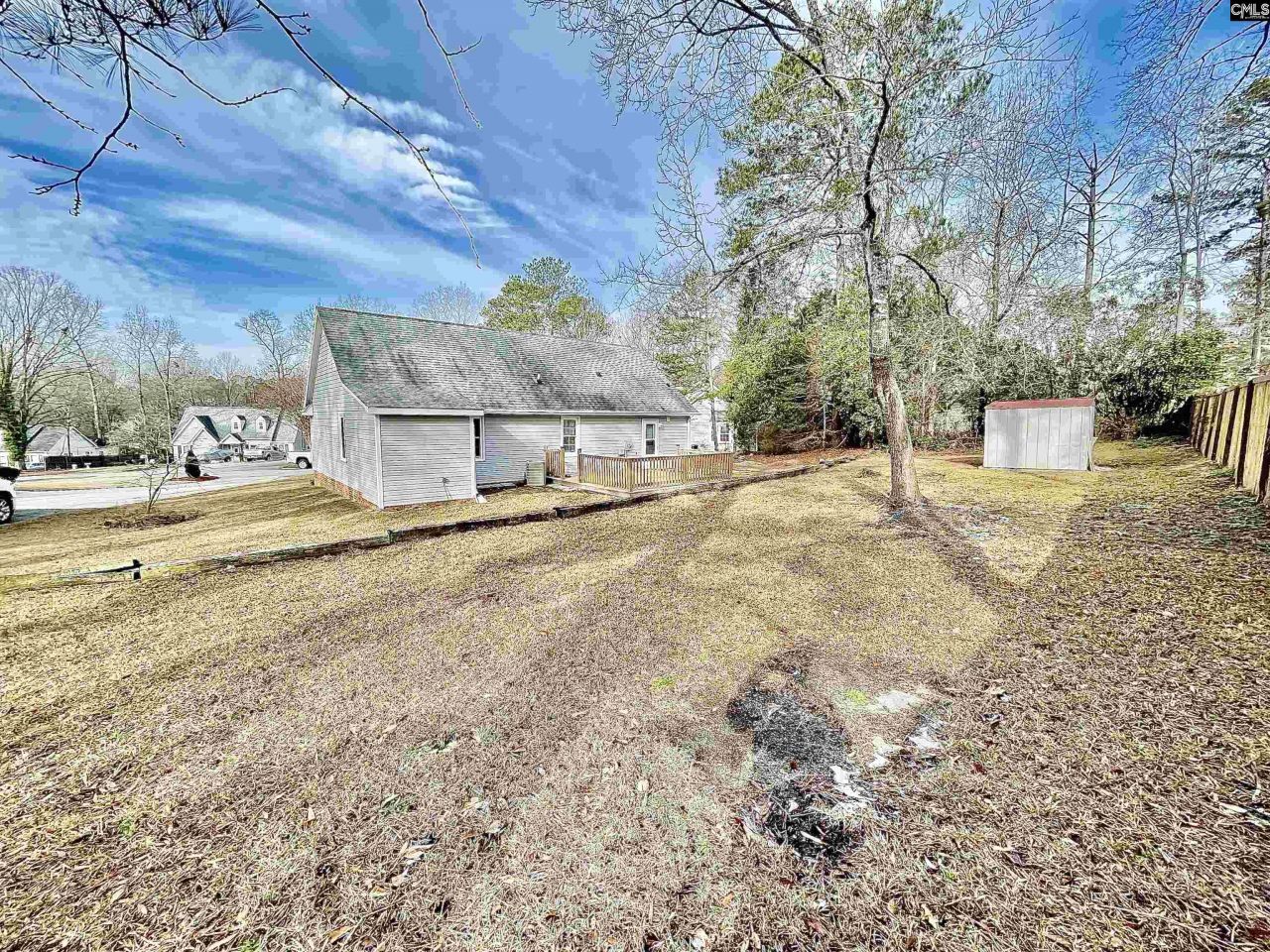 25 Dyers Hall Court Photo 23