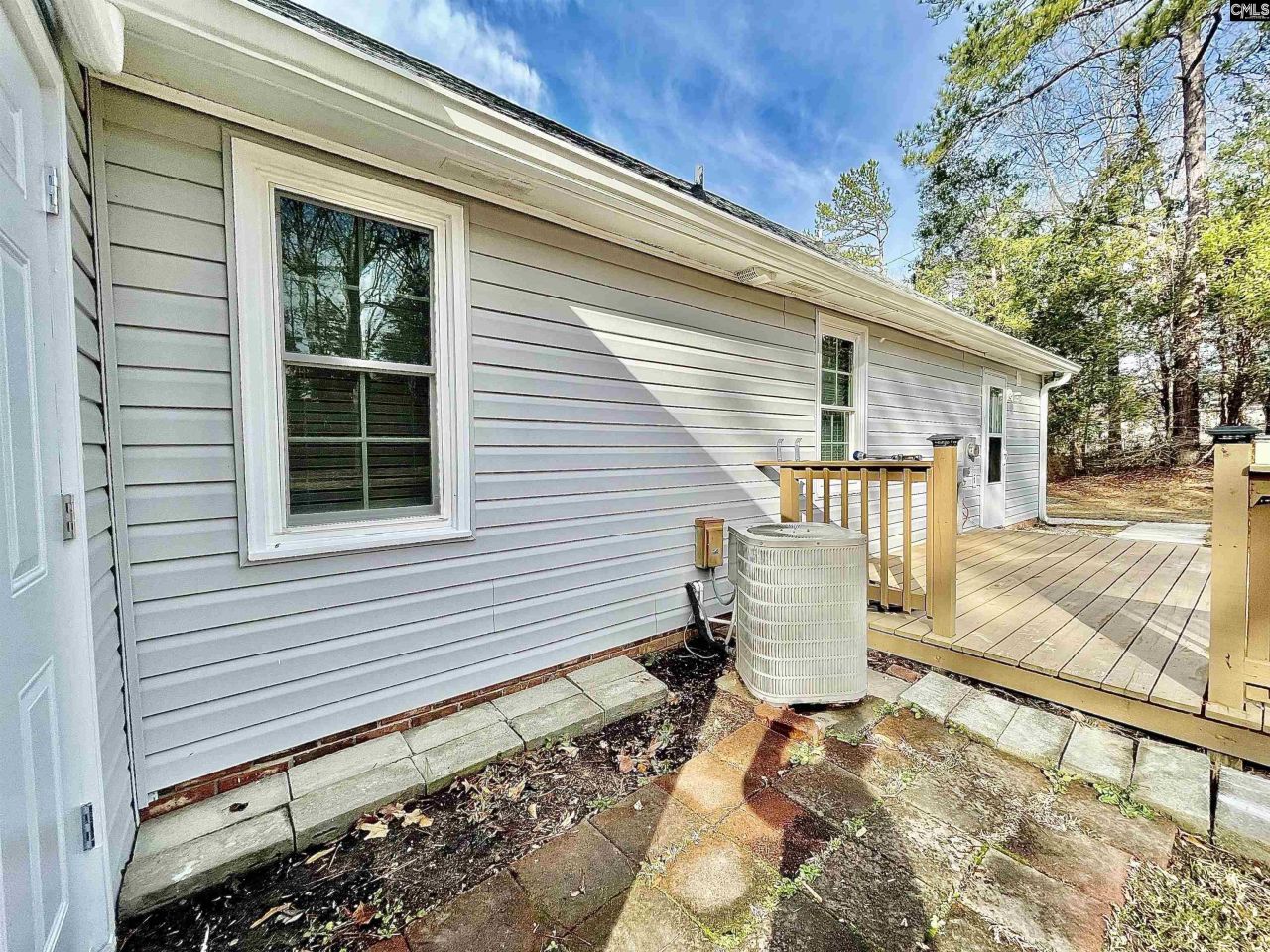 25 Dyers Hall Court Photo 30