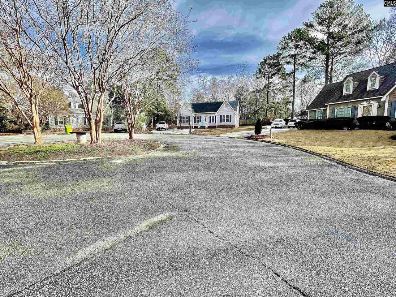 25 Dyers Hall Court Photo 34