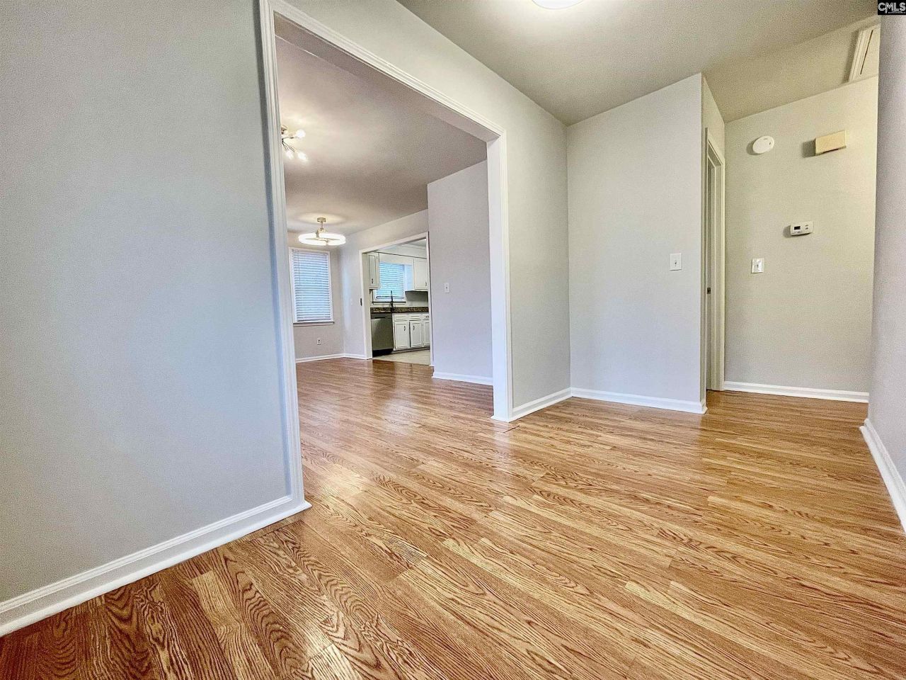 25 Dyers Hall Court Photo 35