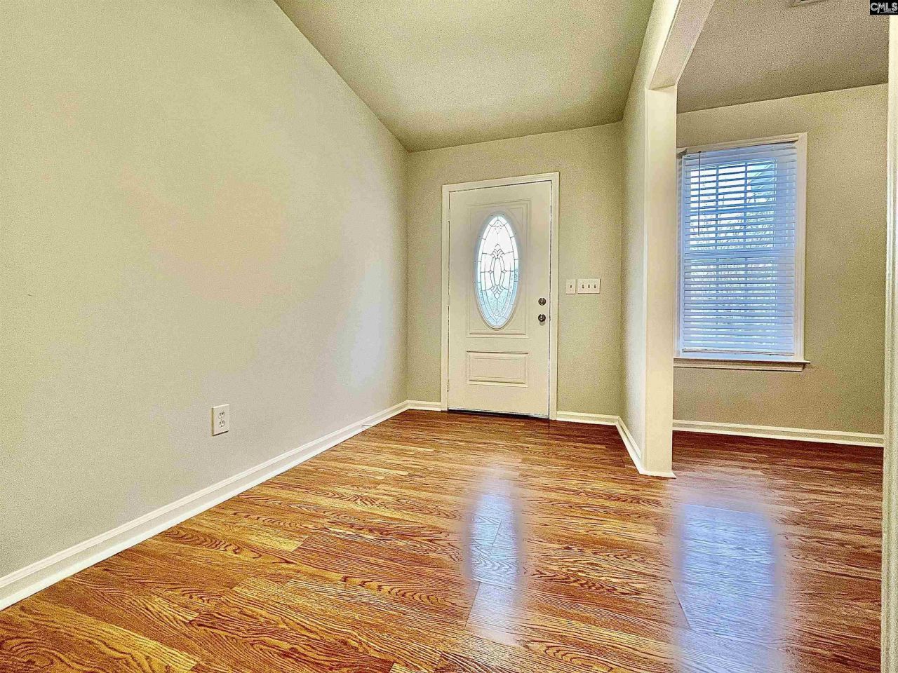 25 Dyers Hall Court Photo 36