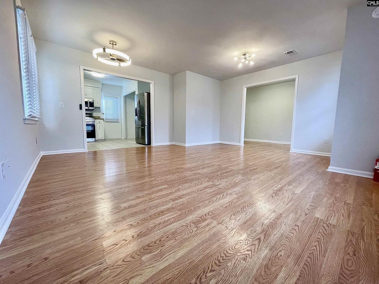 25 Dyers Hall Court Photo 39