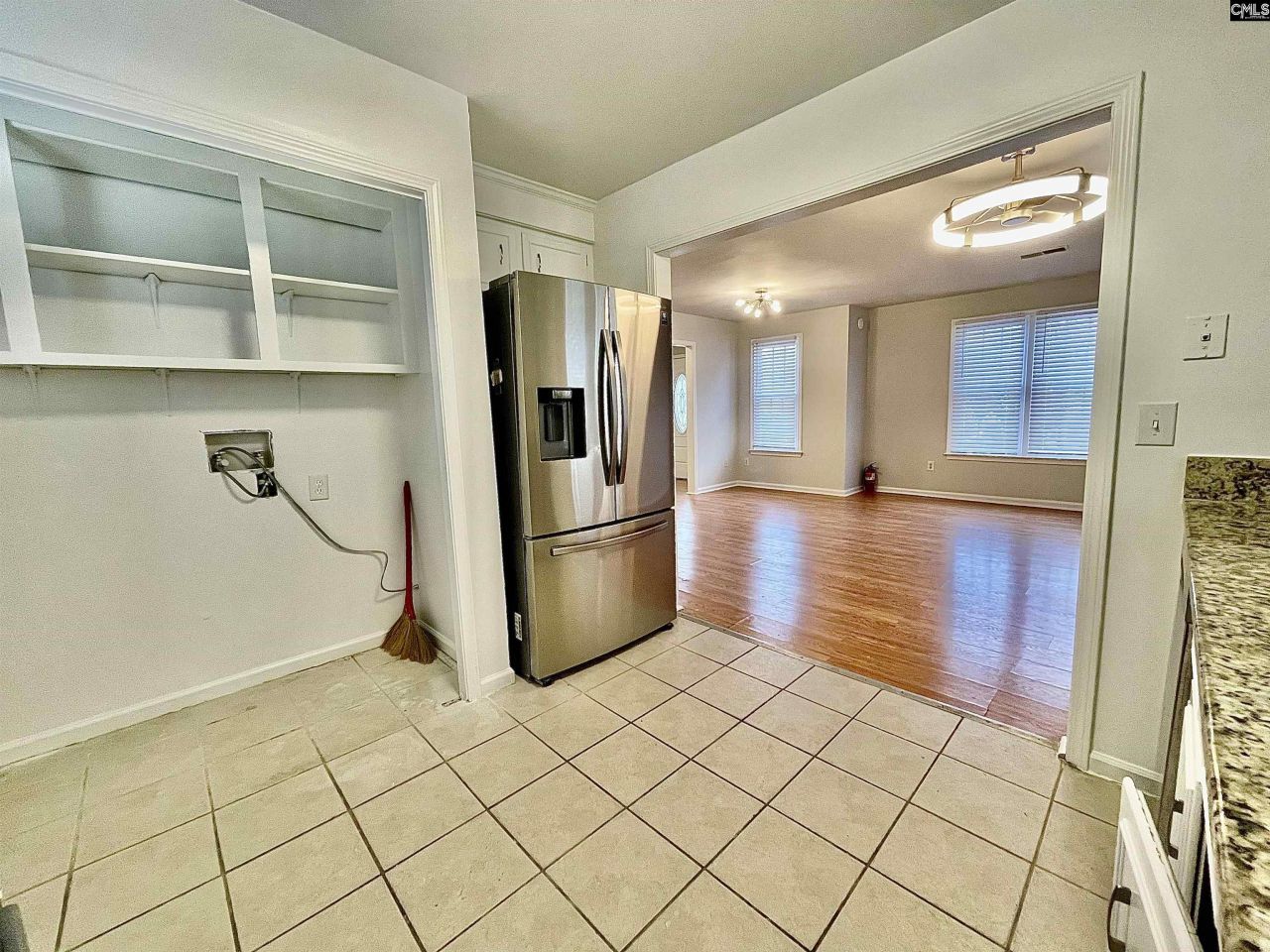 25 Dyers Hall Court Photo 47