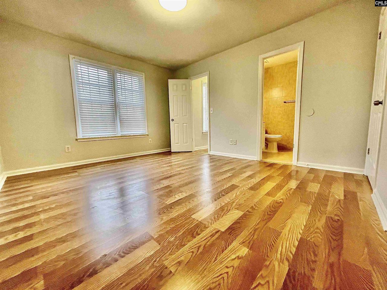 25 Dyers Hall Court Photo 59