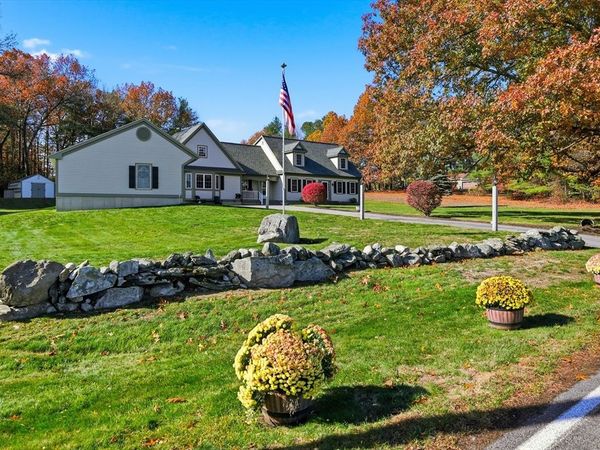 100 Farwell, Tyngsborough, MA 01879