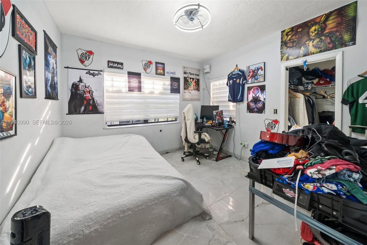 8918 Harding Ave , Surfside, FL 33154 Photo