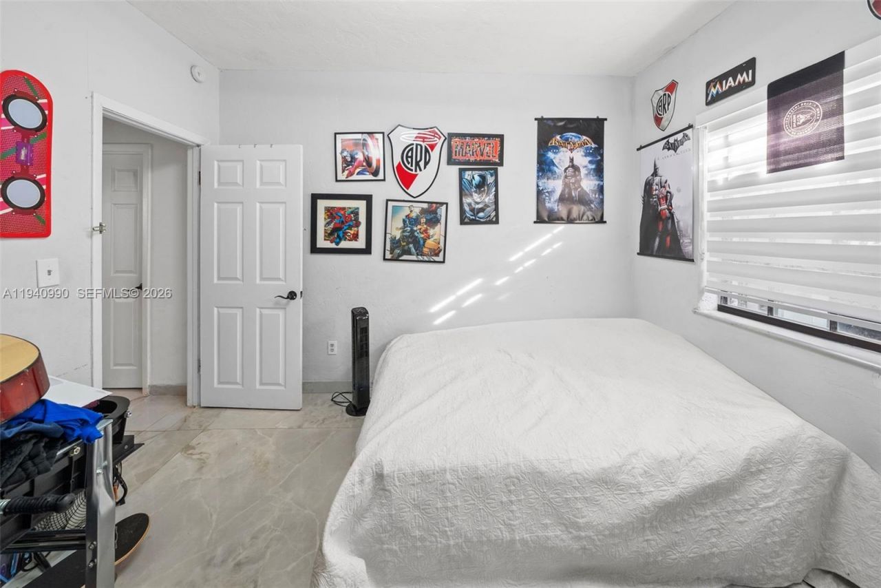 8918 Harding Ave , Surfside, FL 33154 Photo