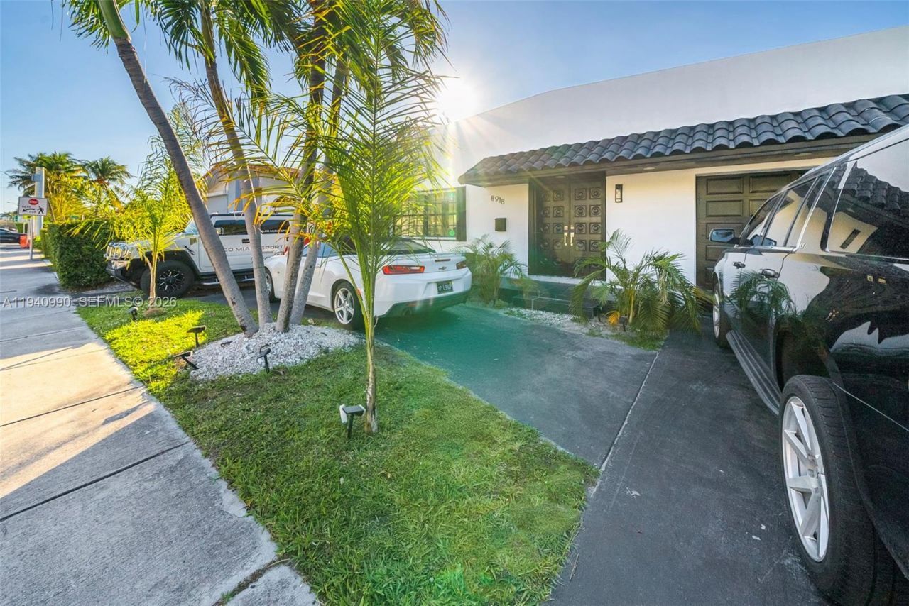 8918 Harding Ave , Surfside, FL 33154 Photo