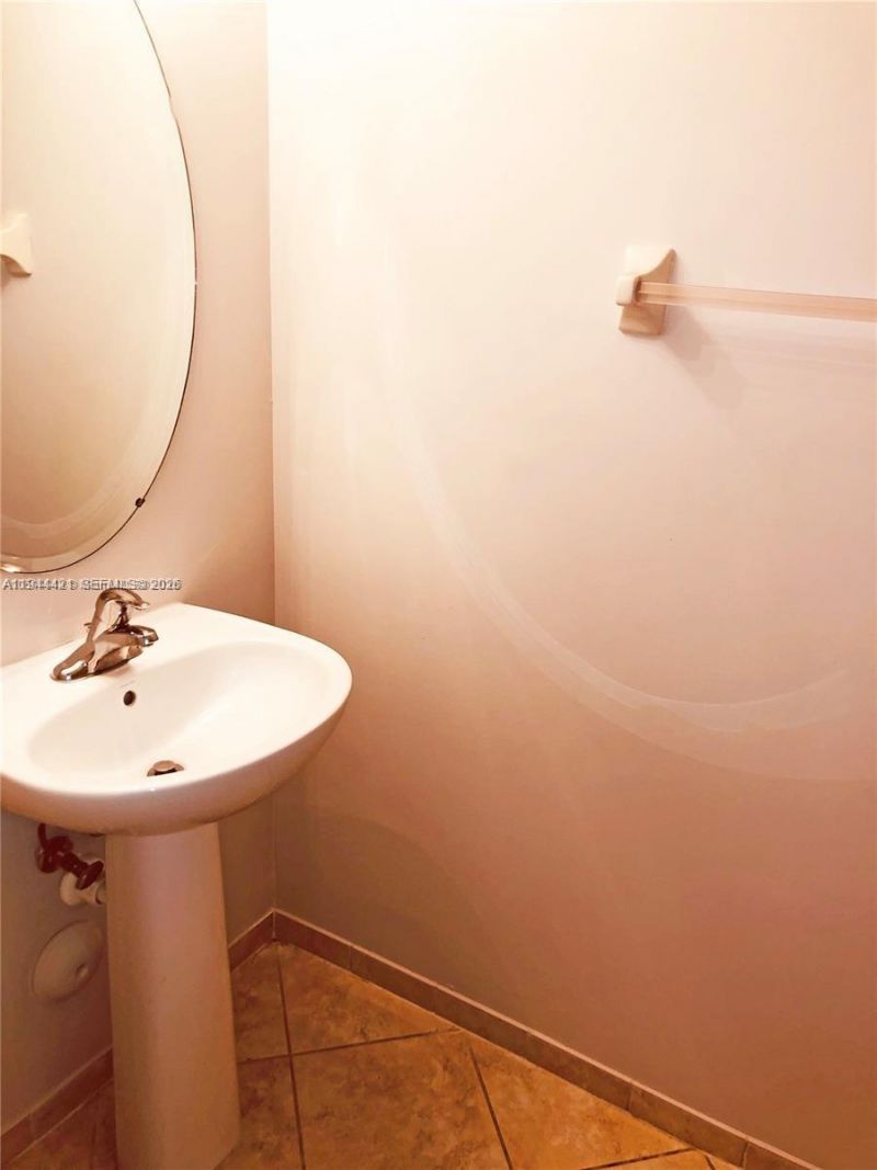 2884 SE 2 Dr, Homestead, FL 33033 Photo