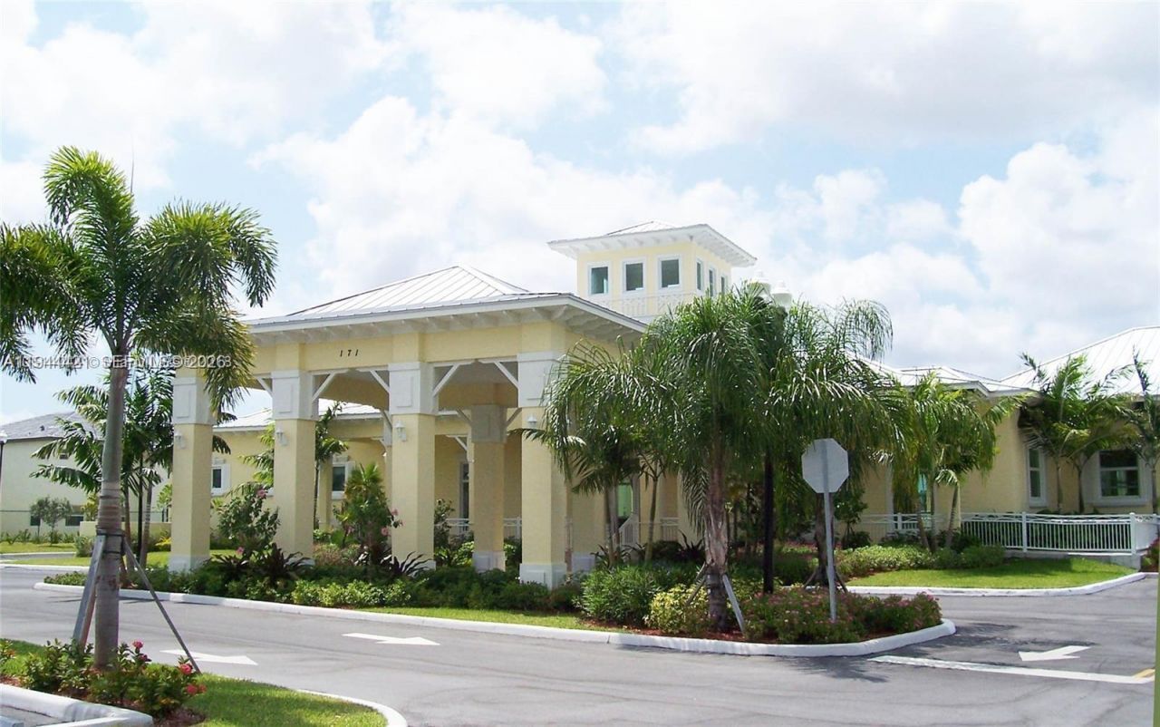 2884 SE 2 Dr, Homestead, FL 33033 Photo