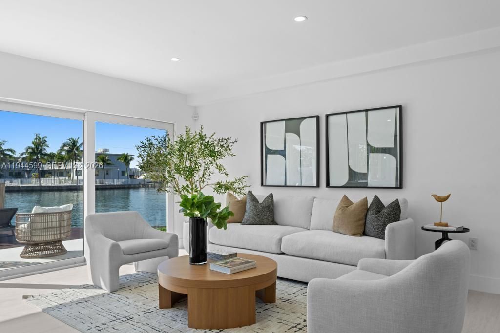 7286 Gary Ave, Miami Beach, FL 33141 Photo