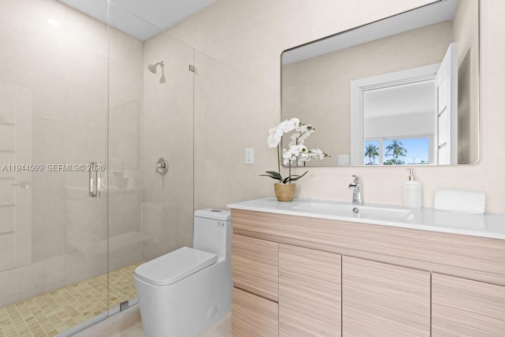 7286 Gary Ave, Miami Beach, FL 33141 Photo