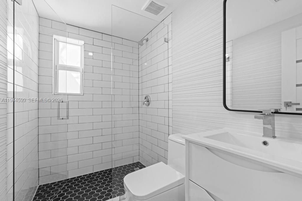 7286 Gary Ave, Miami Beach, FL 33141 Photo