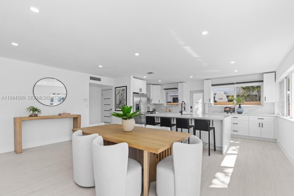 7286 Gary Ave, Miami Beach, FL 33141 Photo