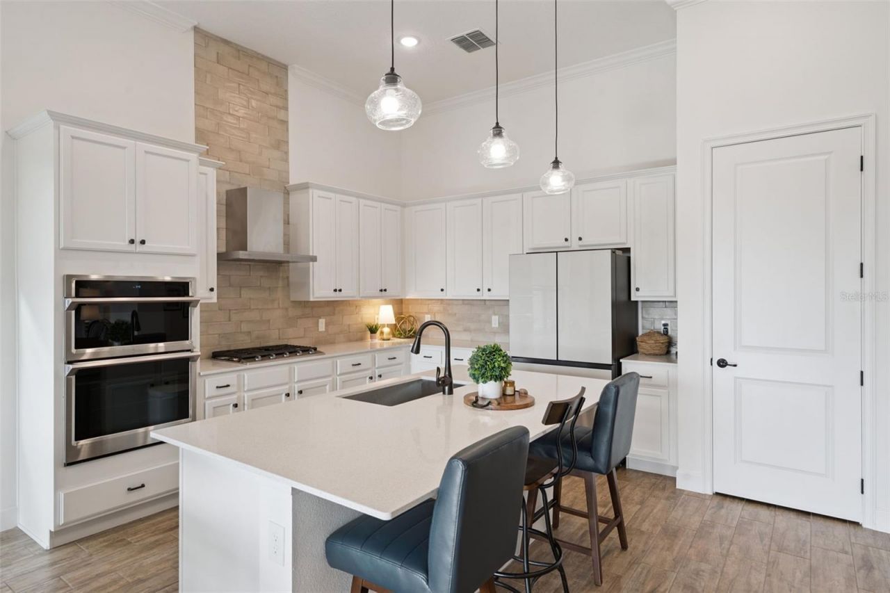 9236 San Jose Blvd, Howey in the Hills, FL 34737 Photo