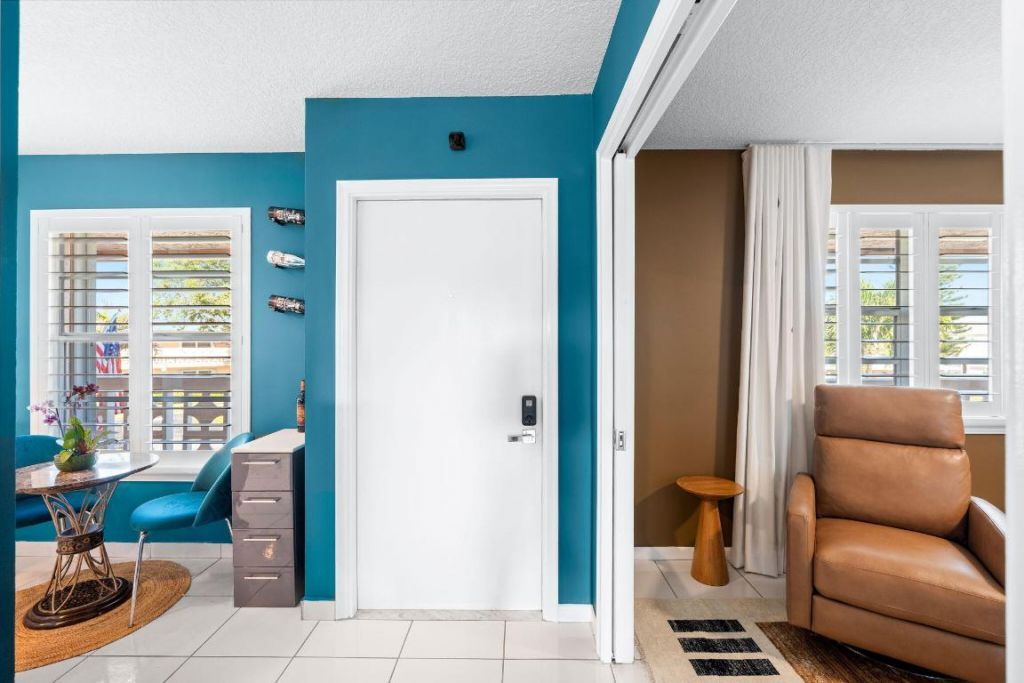 1540 NW 18th Avenue, Unit 203, Delray Beach, FL 33445 Photo