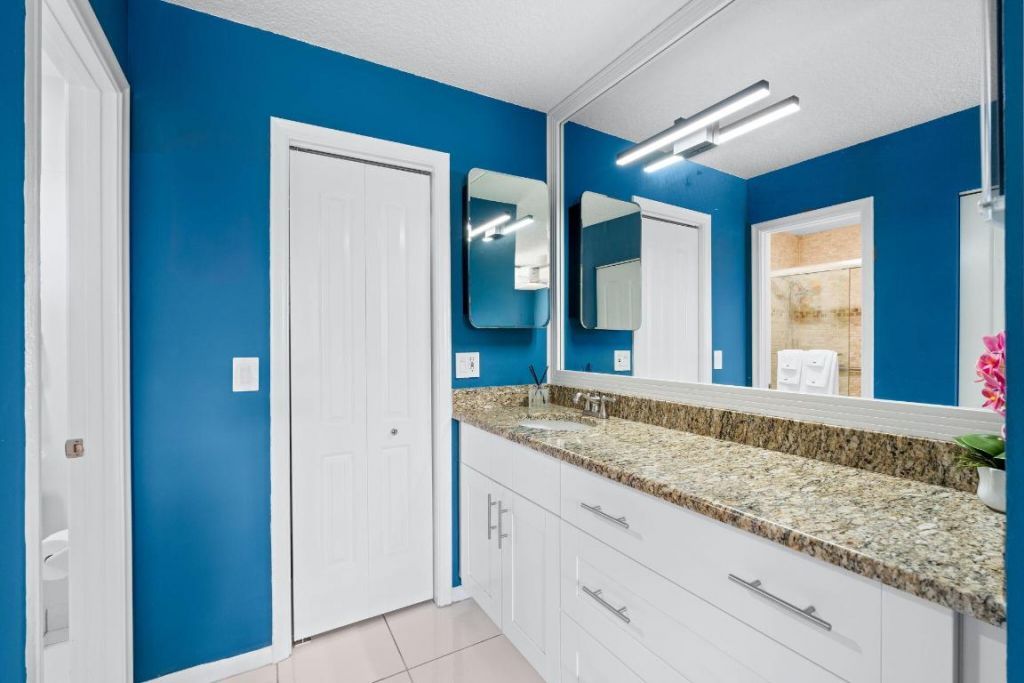 1540 NW 18th Avenue, Unit 203, Delray Beach, FL 33445 Photo