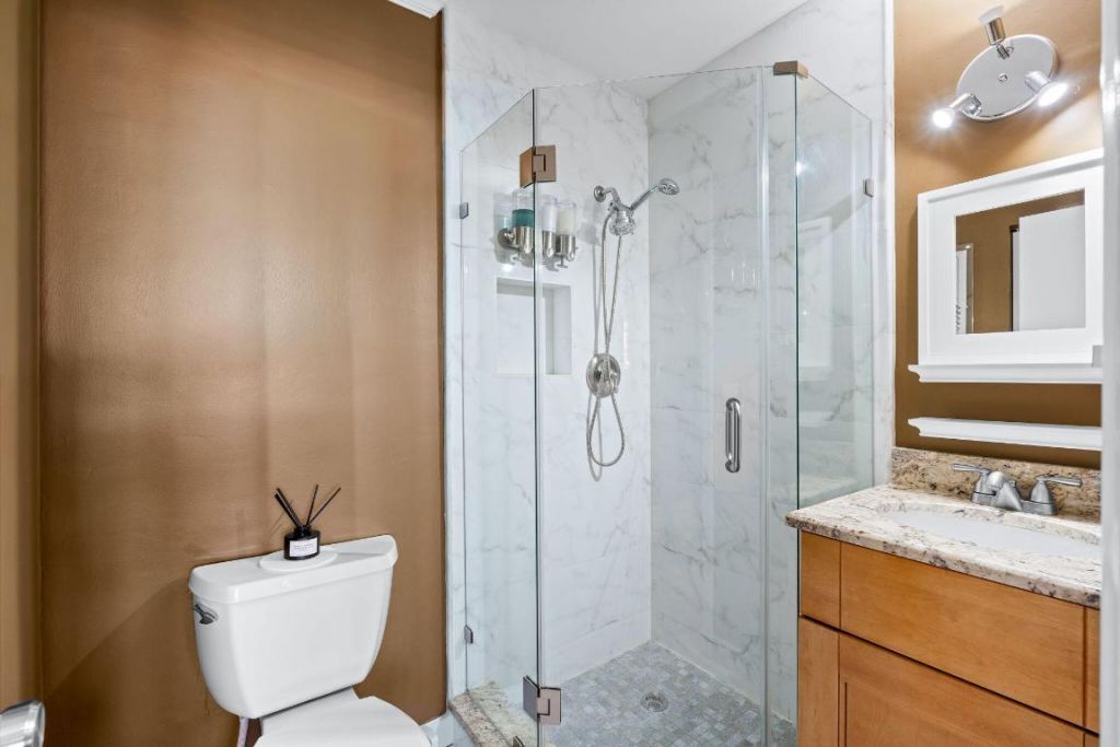 1540 NW 18th Avenue, Unit 203, Delray Beach, FL 33445 Photo