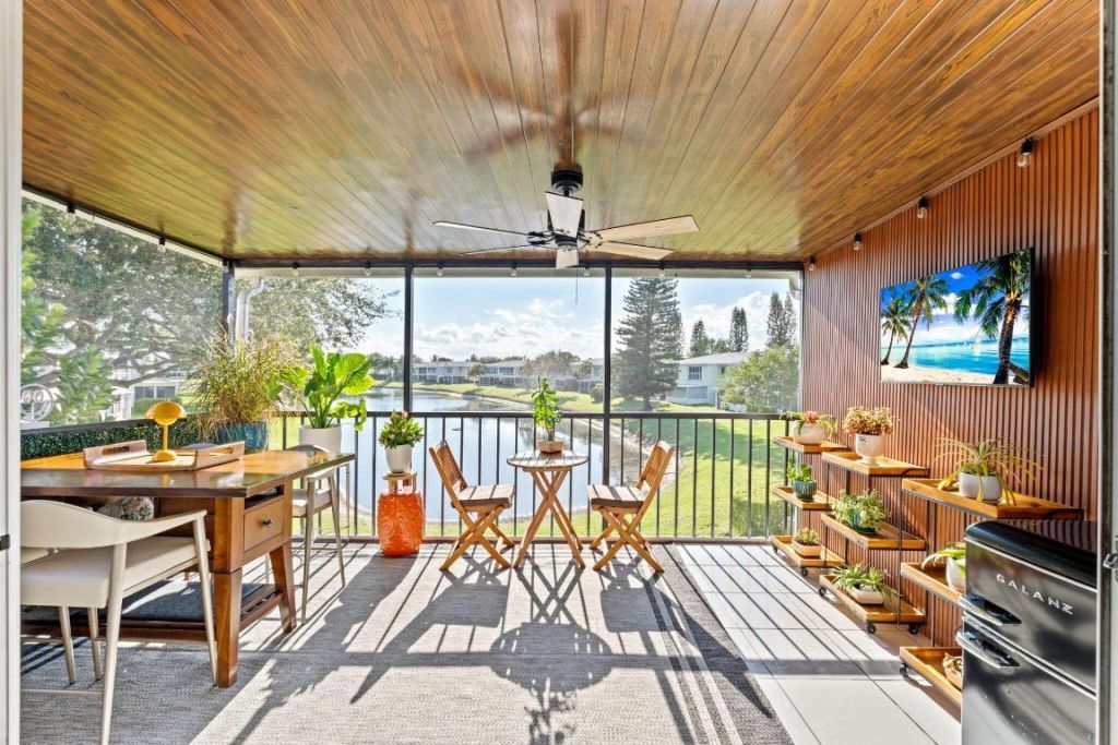 1540 NW 18th Avenue, Unit 203, Delray Beach, FL 33445 Photo