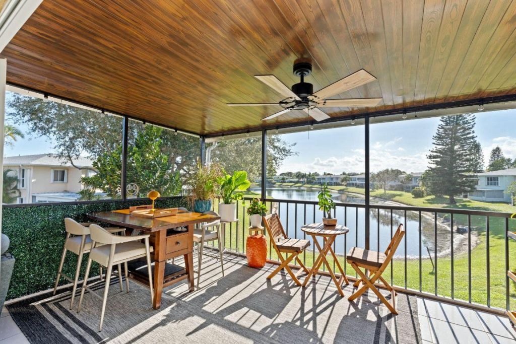 1540 NW 18th Avenue, Unit 203, Delray Beach, FL 33445 Photo