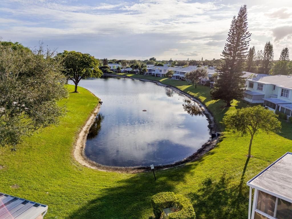 1540 NW 18th Avenue, Unit 203, Delray Beach, FL 33445 Photo