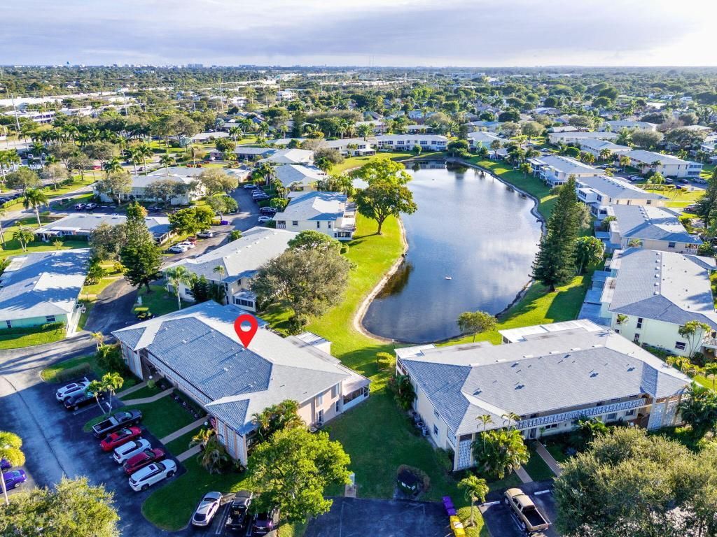 1540 NW 18th Avenue, Unit 203, Delray Beach, FL 33445 Photo