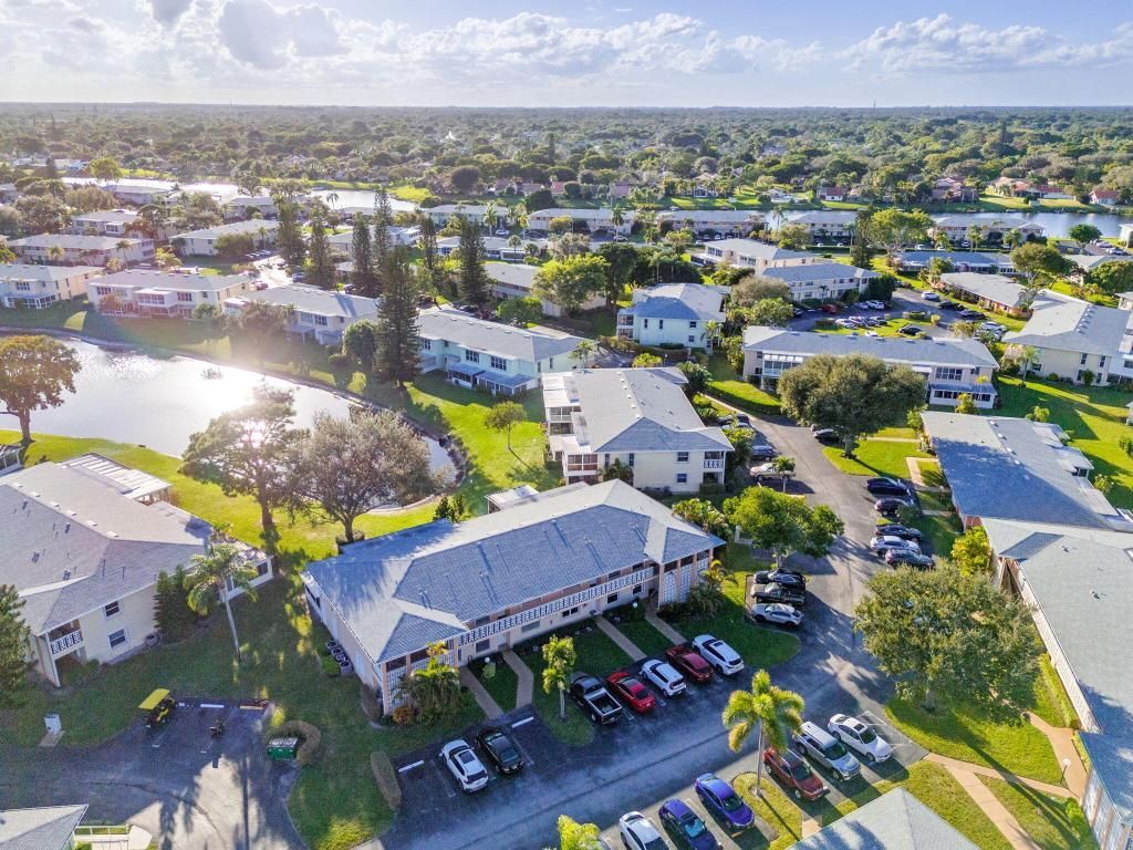 1540 NW 18th Avenue, Unit 203, Delray Beach, FL 33445 Photo