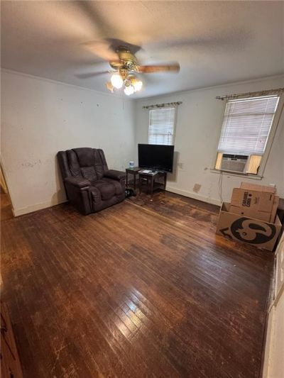 304 CLEARVIEW Parkway Metairie, LA 70001