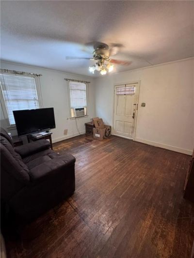 304 CLEARVIEW Parkway Metairie, LA 70001