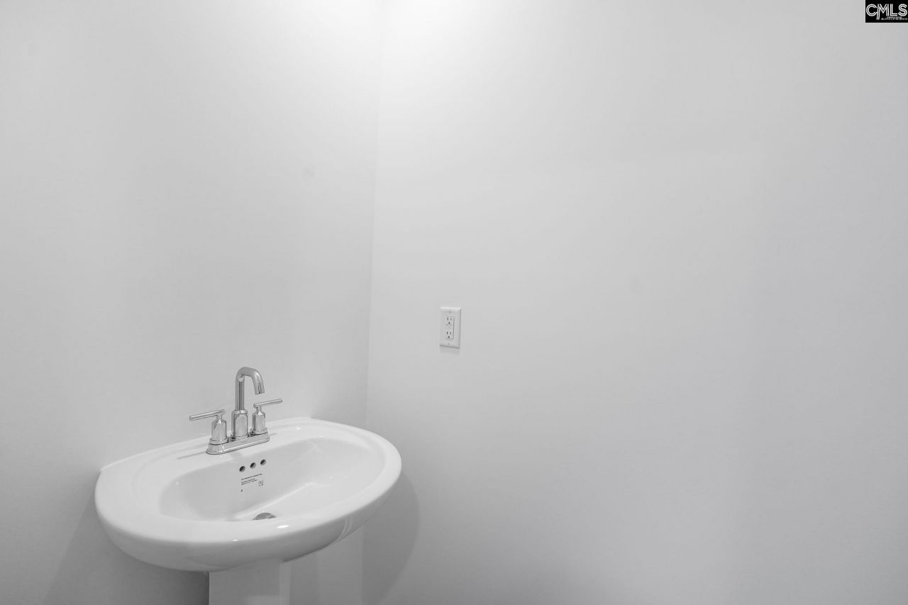 720 Glider Drive Photo 14