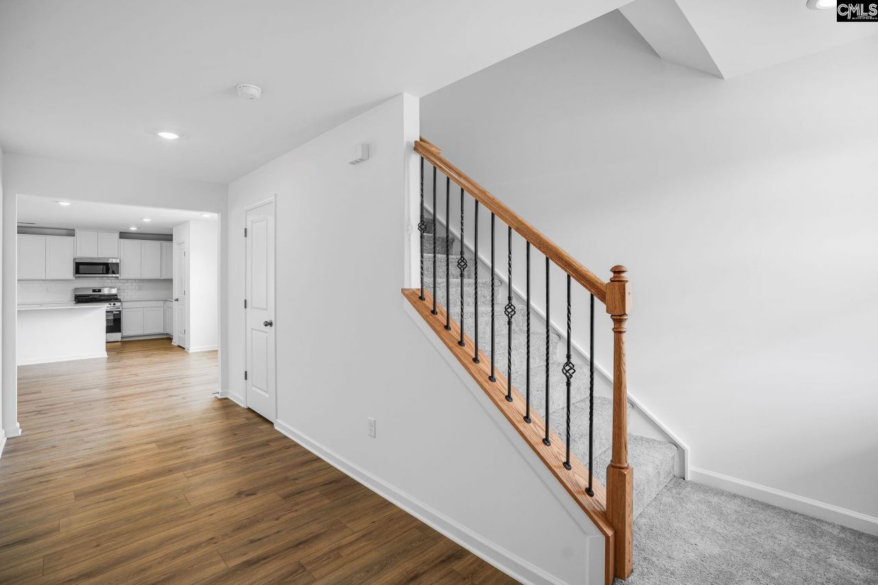 720 Glider Drive Photo 6