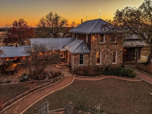 2969 COUNTY LANE 422, Talpa, TX 76882