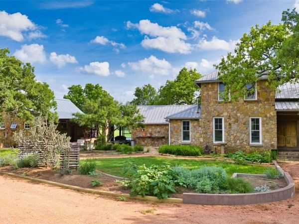 2969 COUNTY LANE 422, Talpa, TX 76882