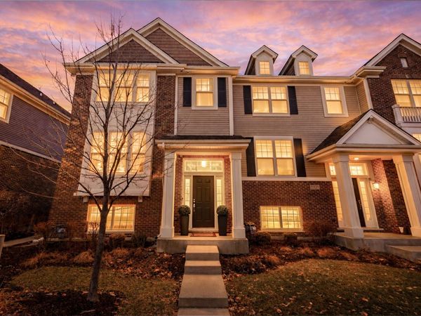 1437 N Charles Avenue, Naperville, IL 60563