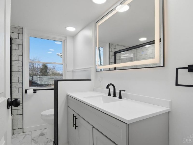 6101 Capri Drive, Cincinnati, OH 45224 Photo 10