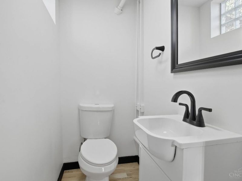 6101 Capri Drive, Cincinnati, OH 45224 Photo 14