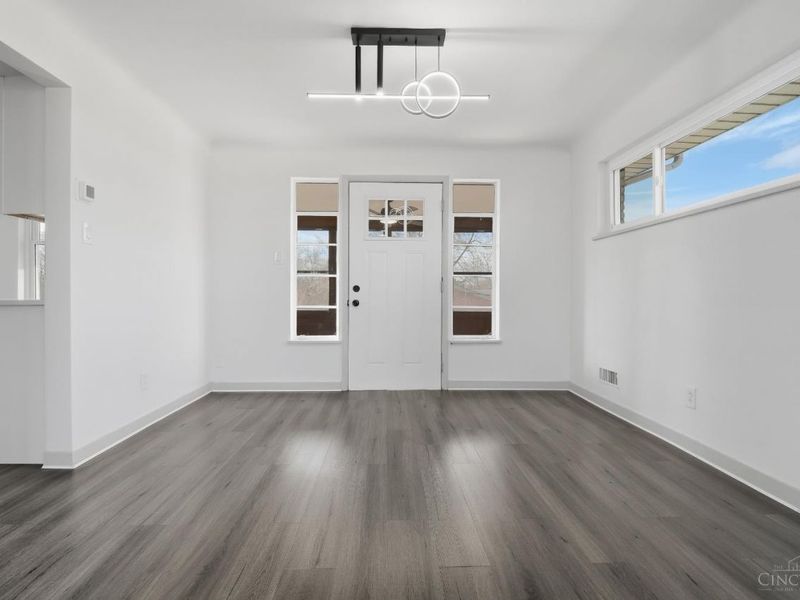 6101 Capri Drive, Cincinnati, OH 45224 Photo 3