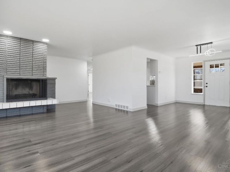 6101 Capri Drive, Cincinnati, OH 45224 Photo 4