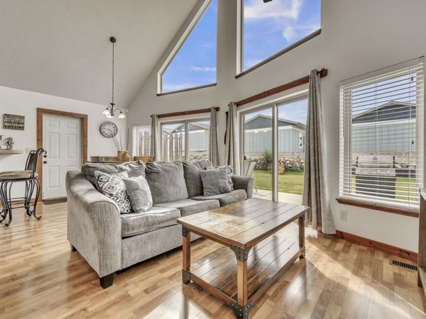 290 240th Avenue, Unit 71, Arnolds Park, IA 51331