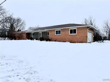 61 Hardwicke Drive, Syracuse, NY 13209