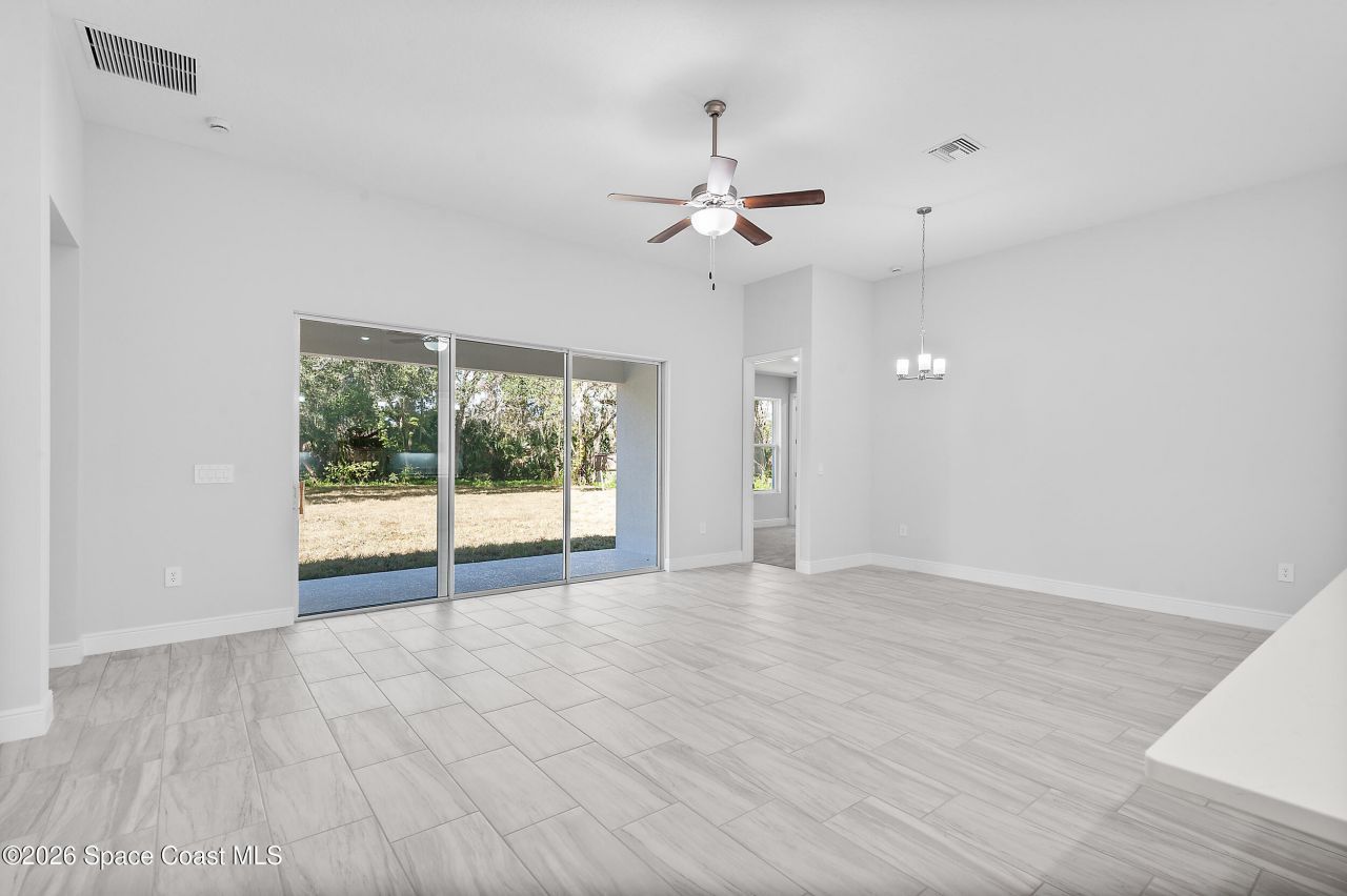 304 N Jungle Road, Geneva, FL 32732 Photo