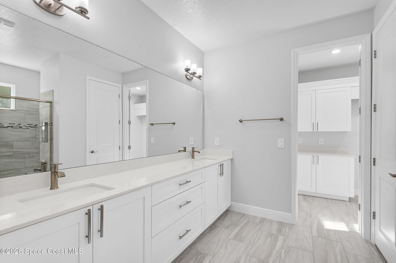 304 N Jungle Road, Geneva, FL 32732 Photo