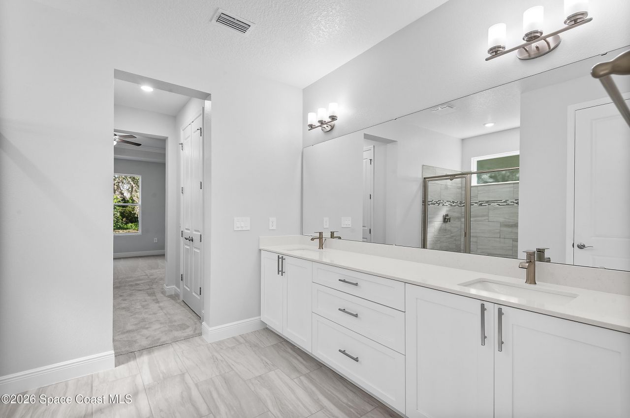 304 N Jungle Road, Geneva, FL 32732 Photo