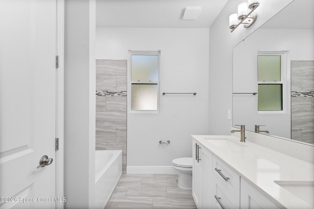 304 N Jungle Road, Geneva, FL 32732 Photo