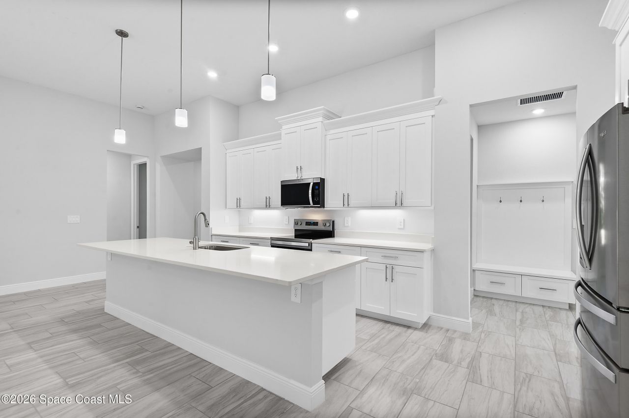 304 N Jungle Road, Geneva, FL 32732 Photo