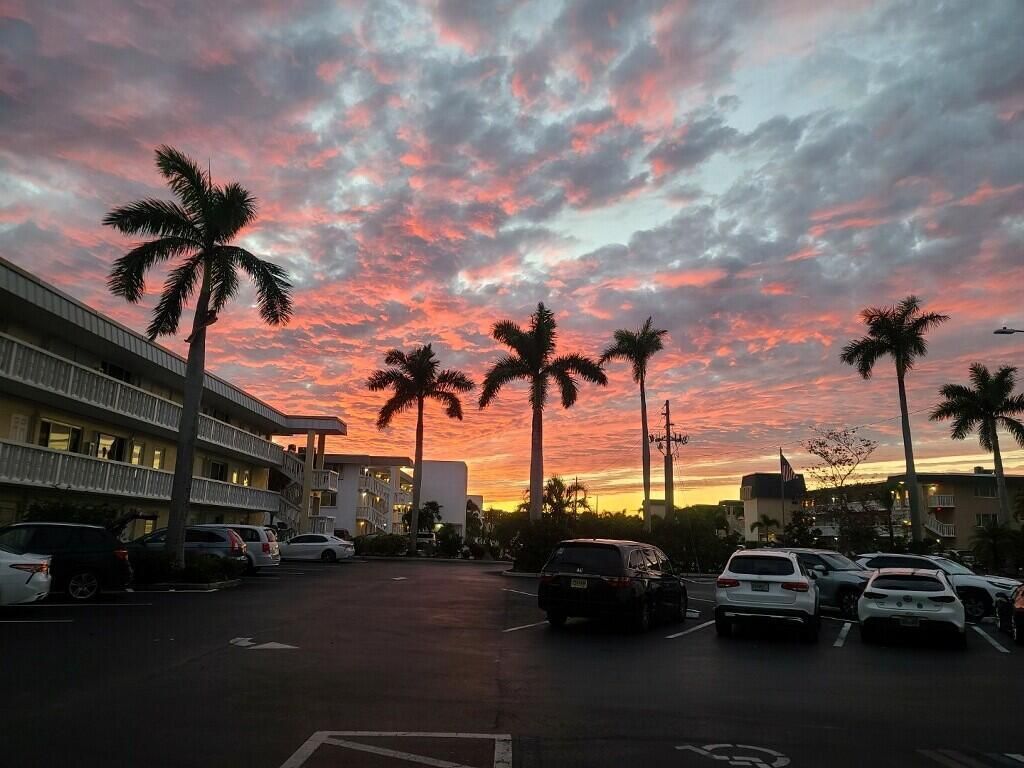 100 Doolen Court, Unit 313, North Palm Beach, FL 33408 Photo