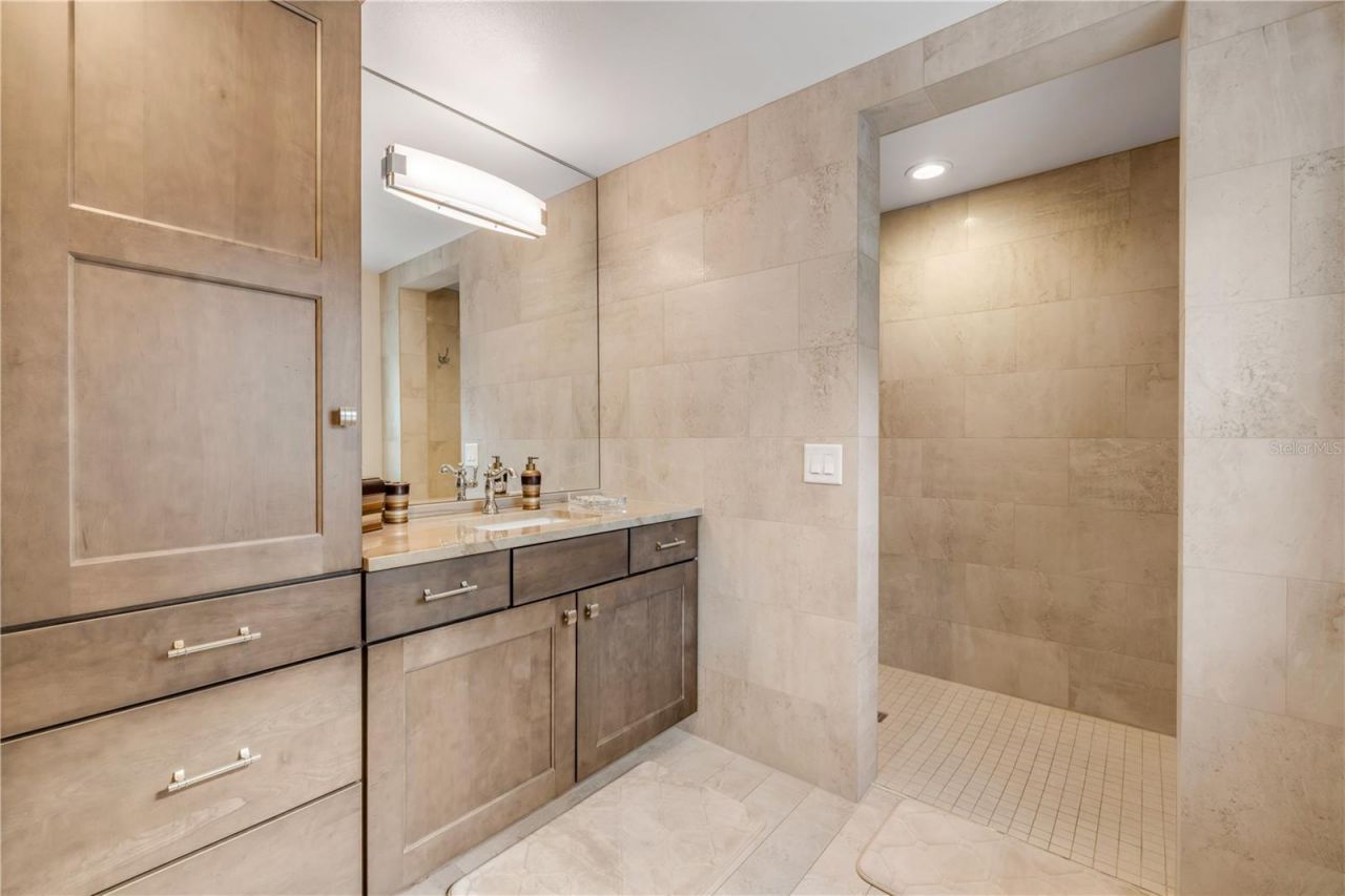 1 Mar Azul N, Ponce Inlet, FL 32127 Photo