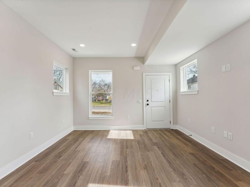 697 Miller Avenue, Columbus, OH 43205 Photo 12