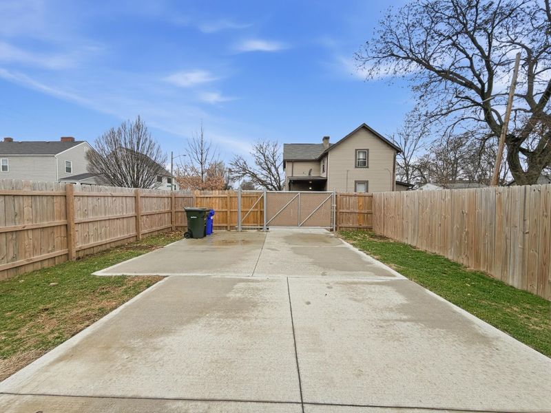 697 Miller Avenue, Columbus, OH 43205 Photo 38