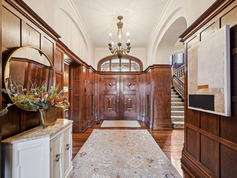 1427 Roxbury Road, Unit Manor Hous, Marble Cliff, OH 43212 Photo 10